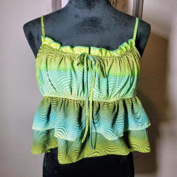 NWT Wild Fable Women's Tiered Ruffle Green Wave Tank Top Size Large - Picture 8 of 12